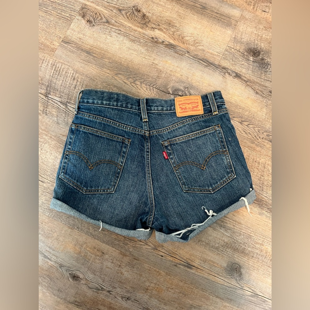levis denim jean short. High rise